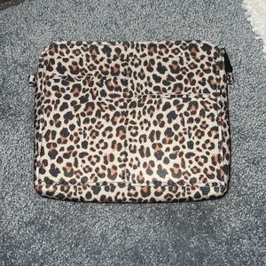 Cheetah pocket bag.